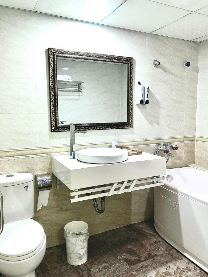 Holiday Hotel 2 Hai Phong Bagian luar foto